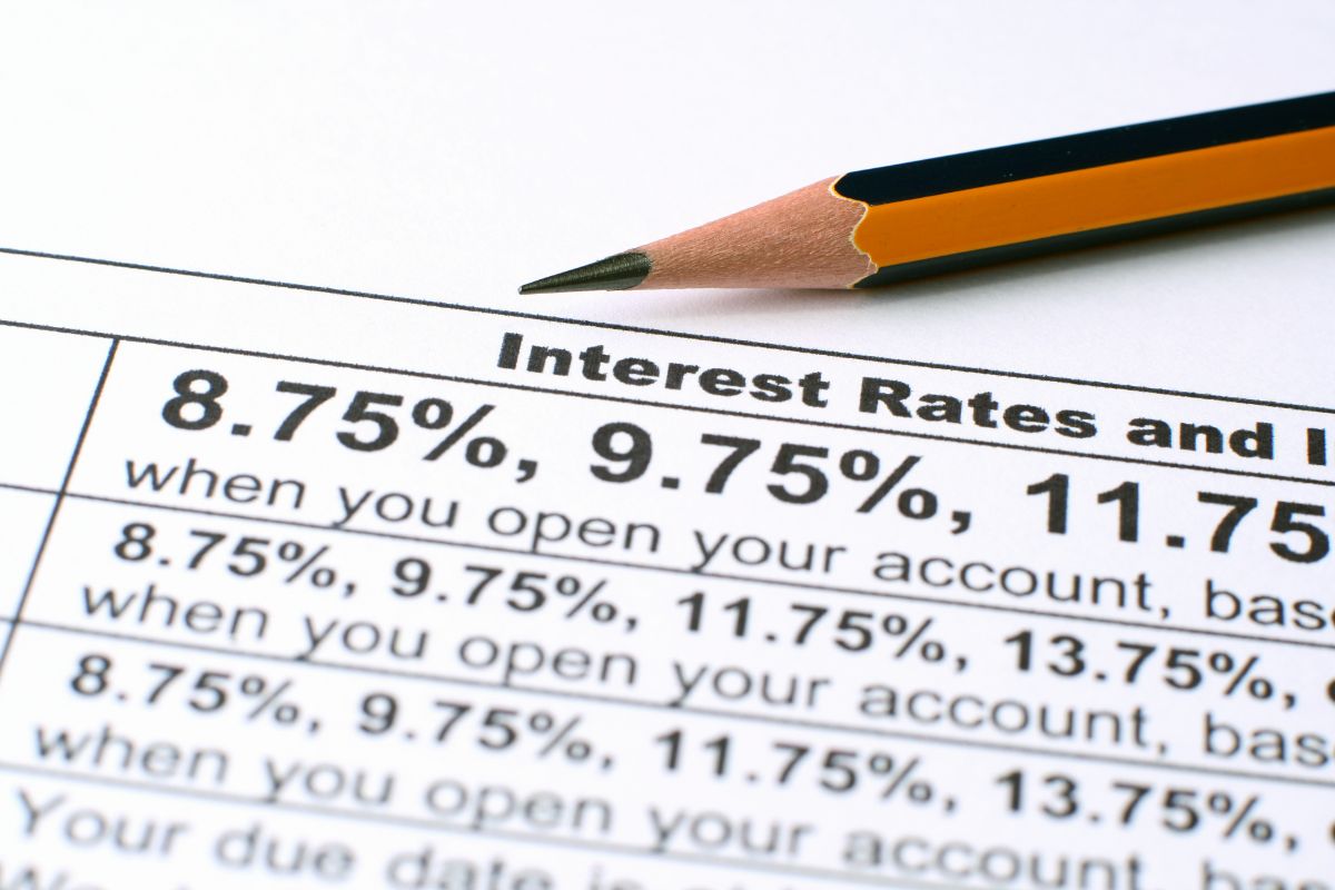 Difference Between The Basic Interest Rate And Annualized Percentage Yield