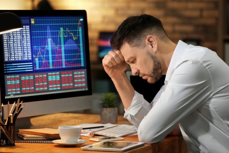 How Do Day Traders Lose Money? Stock Maven