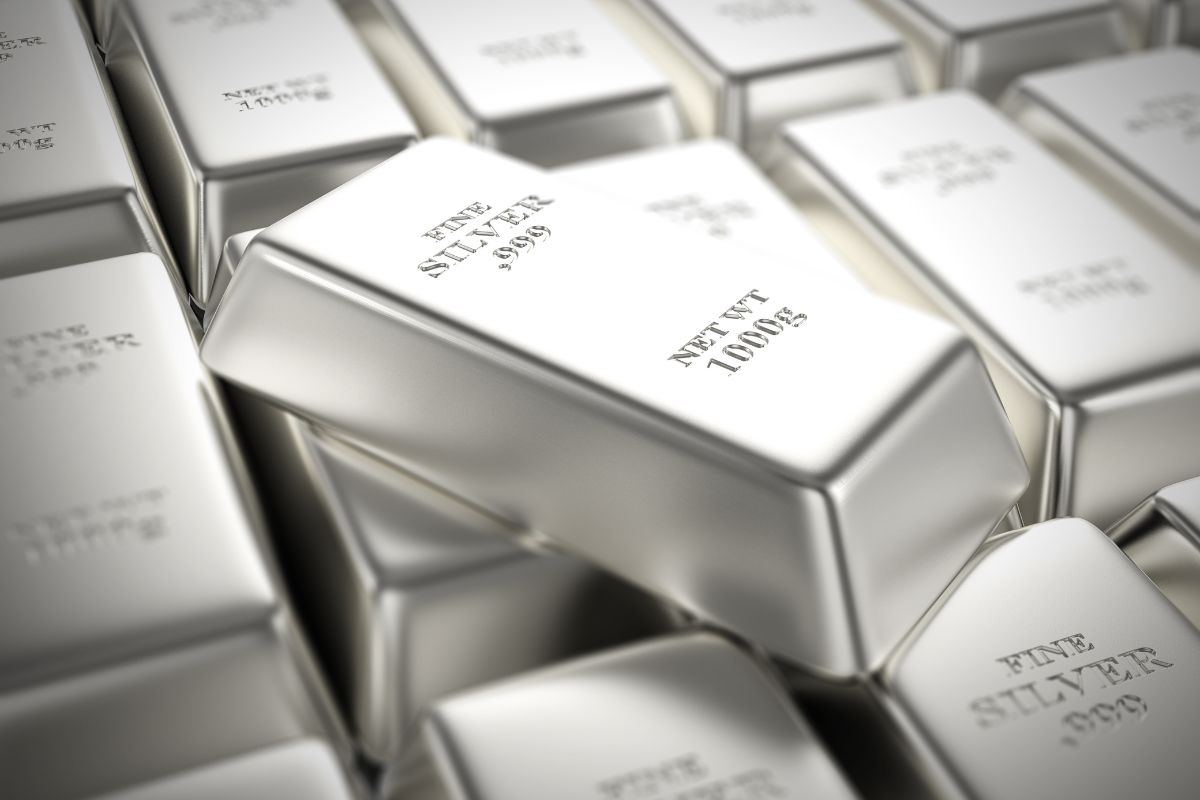 Is Silver a Good Investment? [Everything You Need To Know]